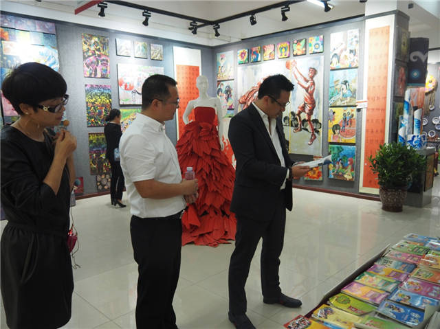 熱烈歡迎香港西貢區(qū)工商聯(lián)魏志偉會(huì)長(zhǎng)一行到東辰集團(tuán)參觀訪問