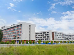 看，這就是“五心”學(xué)?！仓輺|辰國(guó)際學(xué)校