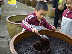 東辰學(xué)子優(yōu)秀，原來是從娃娃抓起的